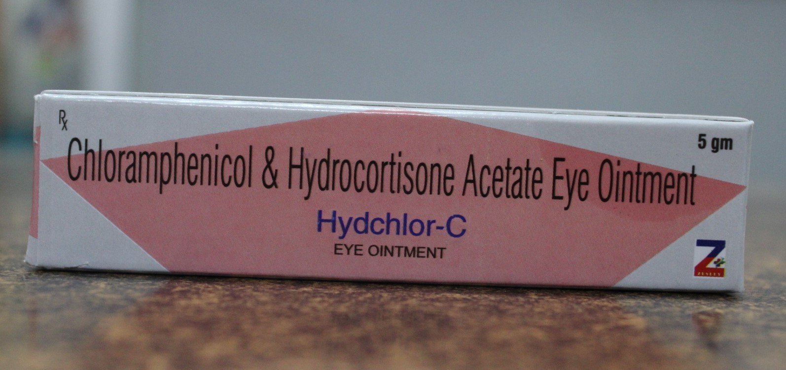 Hydchlor C Eye ointment